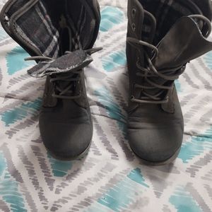 Woman's boots